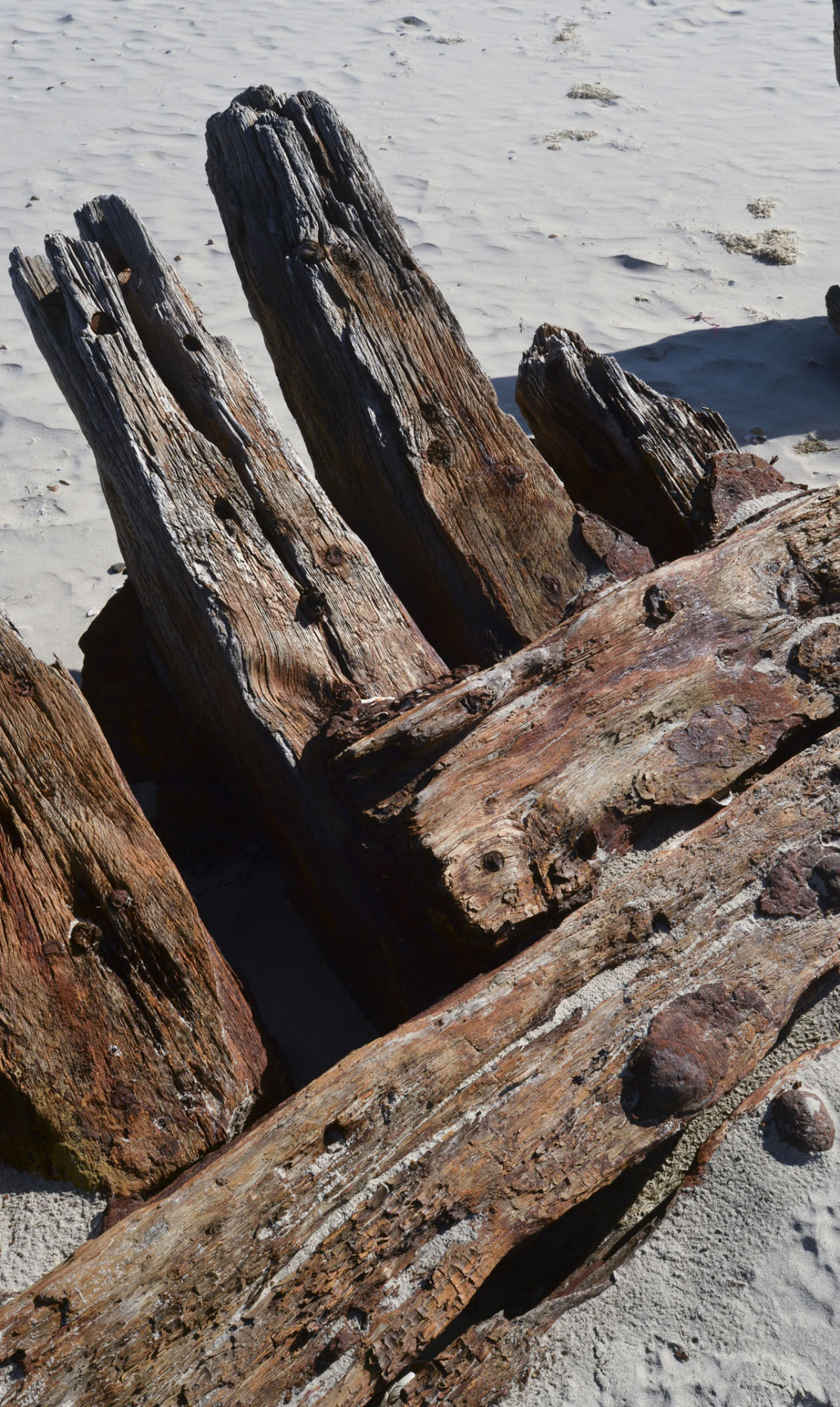 20151130w_nws_shipwreck
